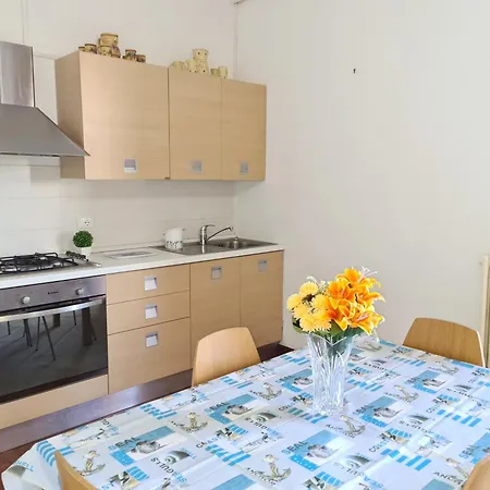 Residenza Orchidea In Baia Apartament